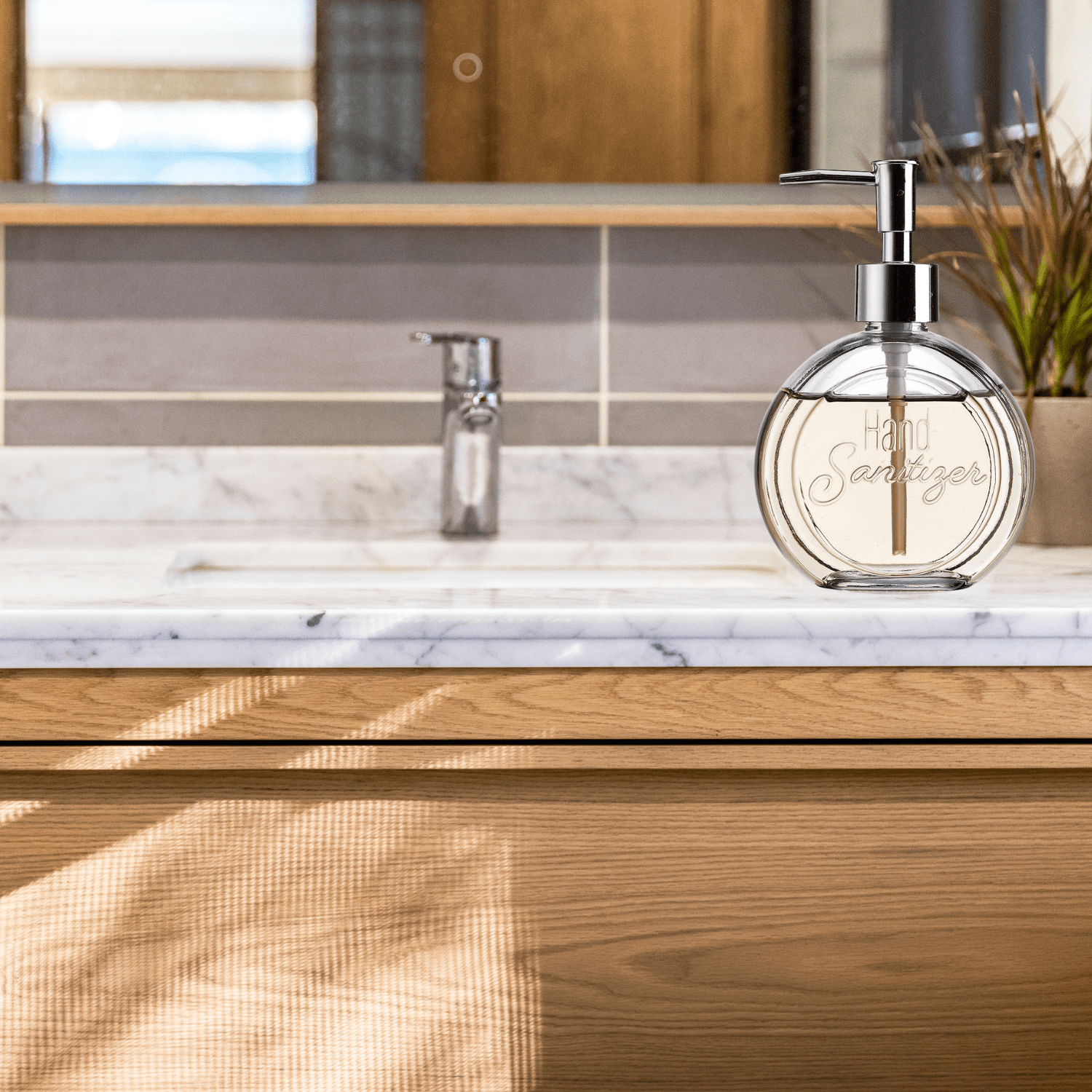 Clear Glass Hand Sanitizer Dispenser Holder Bottle