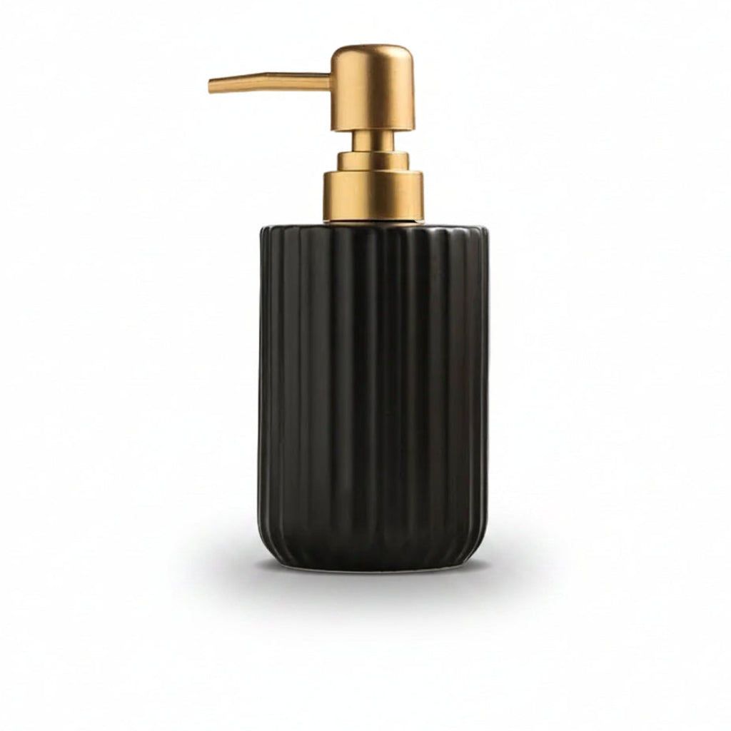 Matte black ribbed lotion bottle with a gold pump dispenser, shown with dimension lines indicating 17 cm height, 7.5 cm pump top diameter, and product specs below on a white background.